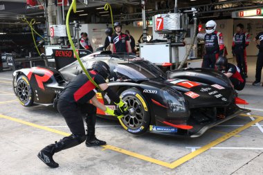 Sao Paulo (SP), Brezilya 07 / 11 / 2024 - Sürücüler, FIA 'nın ana Dayanıklılık kategorisi olan Rolex 6 Saat Interlagos' ta pisti tanımak ve pit eğitimini gerçekleştirmek için Pist Yürüyüşü yapıyorlar