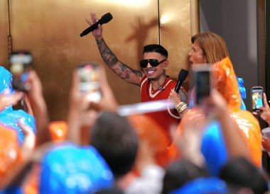 12 Temmuz 2024, New York, ABD: Rauw Alejandro, Porto Rikolu ünlü bir şarkıcı ve söz yazarı, bugün NBC 'nin 