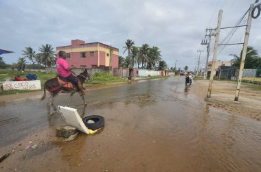 EXTREMOZ (RN), 07 / 12 / 2024 - Bölgeye yağan sağanak yağış nedeniyle, Jenipabu plajına hem Jenipabu yolu üzerinden hem de Rio Grande do Norte 'nin aşırı kuzey kıyısındaki Santa Rita plajı üzerinden ulaşılabilir..