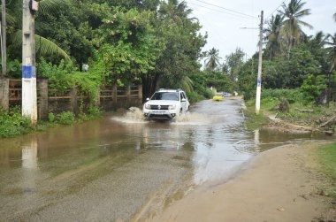 EXTREMOZ (RN), 07 / 12 / 2024 - Bölgeye yağan sağanak yağış nedeniyle, Jenipabu plajına hem Jenipabu yolu üzerinden hem de Rio Grande do Norte 'nin aşırı kuzey kıyısındaki Santa Rita plajı üzerinden ulaşılabilir..