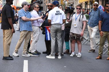 14 Temmuz 2024, New York, New York, ABD Küba Günü Geçit Töreni Manhattan 'daki 38. Cadde ve Madison Bulvarı' nda gerçekleşti. Geçit töreni Küba kültürünü müzik, dans ve diğer eğlencelerle kutluyor..