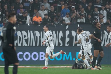 Sao Paulo (SP), 07 / 16 / 2024 - Claudinho, Brezilya Şampiyonası 'nın 17. turu için geçerli olan Corinthians ve Criciuma arasındaki maçta 17 Temmuz 2024 gecesi golünü kutluyor. 
