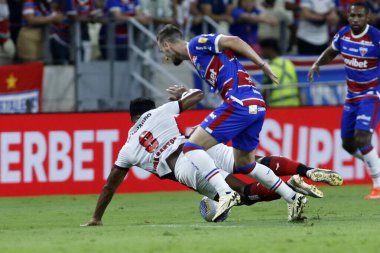 Fortaleza (CE), 07 / 17 / 2024 - Fortaleza EC X Vitoria FC - Luan Santos ve Pochetino Fortaleza CE 'deki Arena Castelao maçında. 