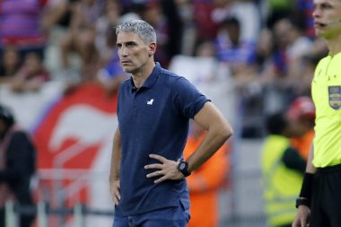Fortaleza (CE), 07 / 17 / 2024 - Fortaleza EC X Vitoria FC - Fortaleza teknik direktörü Juan Pablo Vojvoda Fortaleza CE 'deki Arena Castelao' da oynanan karşılaşmada. 