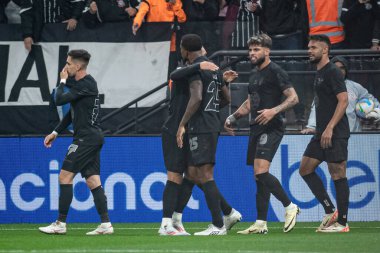 Sao Paulo (SP), 07 / 16 / 2024 - Caca, Brezilya Şampiyonası 'nın 17. turu için geçerli olan Corinthians ve Criciuma arasındaki maçta 17 Temmuz 2024 gecesi golünü kutluyor. 