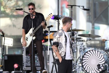 19 Temmuz 2024, New York, ABD: Bir Cumhuriyet, 2002 yılında Colorado Springs, Colorado 'da kurulan bir Amerikan pop rock grubu, Rockefeller Plaza' da NBC 'nin Today Show of Citi Concert serisinde canlı performans sergiliyor..