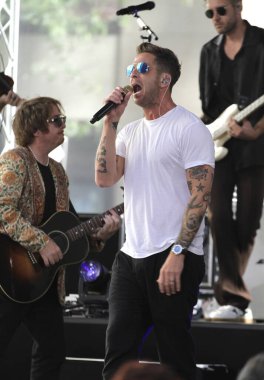 19 Temmuz 2024, New York, ABD: Bir Cumhuriyet, 2002 yılında Colorado Springs, Colorado 'da kurulan bir Amerikan pop rock grubu, Rockefeller Plaza' da NBC 'nin Today Show of Citi Concert serisinde canlı performans sergiliyor..