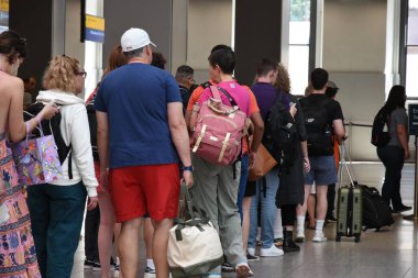 Dünya çapında siber bozulma. 19 Temmuz 2024, New York, New York, ABD Microsoft 'tan gelen bir siber güvenlik arızasına göre dünya çapında büyük bir bilgisayar kesintisi meydana geldi..