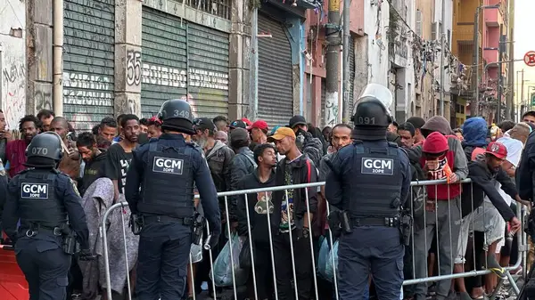 stock image Sao Paulo (SP), 07/19/2024 - POLICE/TRAFFICKERS/CRACOLANDIA - Police Carry Out Major Operation in Cracolandia in the central region to identify drug traffickers and people wanted by the courts, this Friday, July 19th in the center of Sao Paulo.