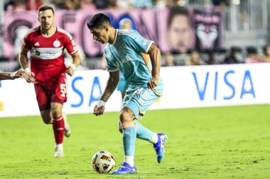 Miami FC, Chicago Fire FC 'ye karşı. 20 Temmuz 2024, Fort Lauderdale, Florida, ABD: Inter Miami 'den Luis Suarez Fort Lauderdale' deki Chase Stadyumu 'nda oynanan maçta Miami ve Chicago İtfaiyesi arasında.