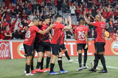 Curitiba (PR), 07 / 25 / 2024 - Athletco Pr 'den Gozalo Mastriani play-off' ların rövanşında Athletico Paranaense ile Cerro Porteo arasında oynanan karşılaşmada golünü kutluyor..