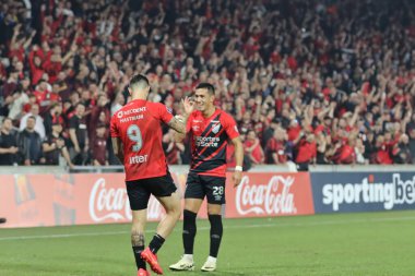 Curitiba (PR), 07 / 25 / 2024 - Athletco Pr 'den Gozalo Mastriani play-off' ların rövanşında Athletico Paranaense ile Cerro Porteo arasında oynanan karşılaşmada golünü kutluyor..