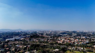 Ulusal Meteoroloji Enstitüsü 'nün (Inmet) gözlemlerine göre, Sao Paulo (SP), Brezilya 07 / 25 / 2024 - Brezilya' nın en kurak başkenti Sao Paulo 'nun havadan görünüşü (23 Salı)).