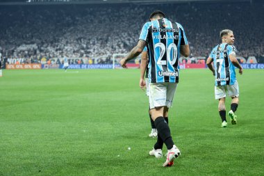 Sao Paulo (SP), Brezilya 07 / 25 / 2024 - Villasanti do Gremio skor yapıyor ve Corinthians ile Thursda arasında oynanan maçta golünü kutluyor.