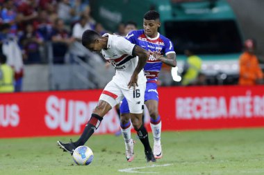 Fortaleza (CE), 07 / 27 / 2024 - FOOTBALL / SAO PAULO / FORTALEZA - Luiz Gustavo ve Herkül arasında oynanan ve Brezilya Şampiyonası 'nın 20. turunda geçerli olan Sao Paulo ile oynanan karşılaşmada.