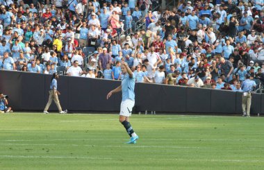 Manchester City ve Milan Friendly. 27 Temmuz 2024, New York, ABD: Milan 'dan Colombo Lorenzo, İngiltere' nin Manchester City ile İtalya 'nın AC Milan takımları arasında oynanması beklenen uluslararası futbol karşılaşmasında takım arkadaşlarıyla ilk golünü kutluyor