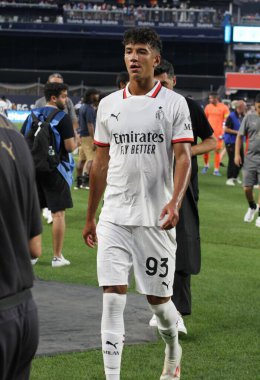 Manchester City ve Milan Friendly. 27 Temmuz 2024, New York, ABD: İngiltere 'nin Manchester City ile İtalya' nın AC Milan stadyumunda 27 Temmuz Cumartesi günü oynanması beklenen uluslararası futbol müsabakasında AC Milan 'dan Thiaw Malick 