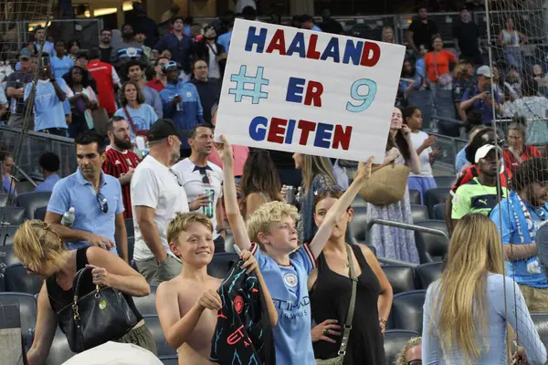 stock image Manchester City and AC Milan Friendly. July 27, 2024, New York, USA: Fans during the anticipated international soccer friendly between England's Manchester City and Italy's AC Milan on Saturday (27) at Yankee stadium in New York. 