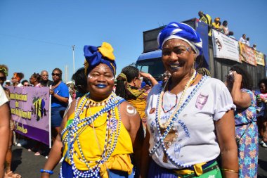 RIO de JANEIRO (RJ), 07 / 28 / 2024 - MARCHA / BLACK KADINLAREN / RJ - Rio de Janeiro 'daki 10 Mart Pazar günü, Rio de Janeiro' daki Copacabana plajında, 28 Temmuz 2024 Pazar günü gerçekleşti..