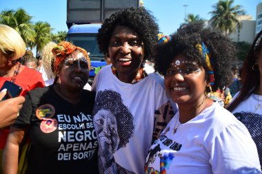 RIO de JANEIRO (RJ), 07 / 28 / 2024 - MARCHA / BLACK KADINLAREN / RJ - Rio de Janeiro 'daki 10 Mart Pazar günü, Rio de Janeiro' daki Copacabana plajında, 28 Temmuz 2024 Pazar günü gerçekleşti..