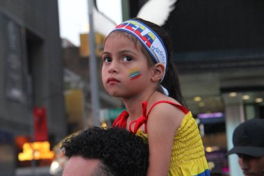 Venezuelalılar Times Meydanı-New York 'ta Özgürlük ve Özgür Seçimler İçin Protesto Ediyor. 28 Temmuz 2024, New York, ABD