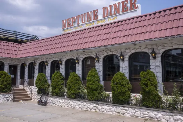 stock image July 28, 2024, New York, United States: The Neptune Diner seen on closing day on July 28, 2024 in the Astoria neighborhood of Queens borough in New York City.