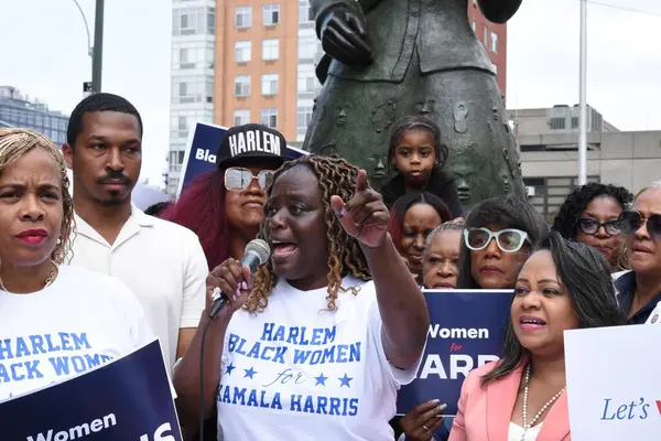 stock image With the statue of Harriet Tubman in the background, a Harlem black womens organization is  supporting Vice President Kamala Harris for President, after President Joe Biden decided not to run for re-election. July 28th 2024, New York City