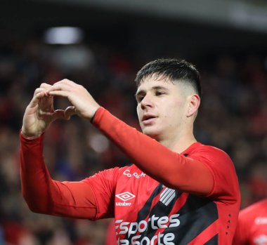 CURITIBA (PR) Brazil 07 / 31 / 2024 Zapelli Athletico Paranaense takımından ve Bragantino 'ya karşı oynadığı ve Copa do Brasil' in 16 raundunun ilk ayağı için geçerli olan maçta golünü kutluyor.