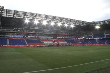 Red Bull Leipzig, Aston Villa Friendly 'e karşı. 31 Temmuz 2024, Harrison, New Jersey: Red Bull Leipzig ile Aston Villa arasındaki dostluk maçından önce taraftarlar 31 Temmuz Çarşamba günü Harrison, New Jersey 'deki Red Bull Arena' ya geldiler.