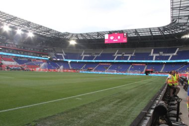 Red Bull Leipzig, Aston Villa Friendly 'e karşı. 31 Temmuz 2024, Harrison, New Jersey: Red Bull Leipzig ile Aston Villa arasındaki dostluk maçından önce taraftarlar 31 Temmuz Çarşamba günü Harrison, New Jersey 'deki Red Bull Arena' ya geldiler. 