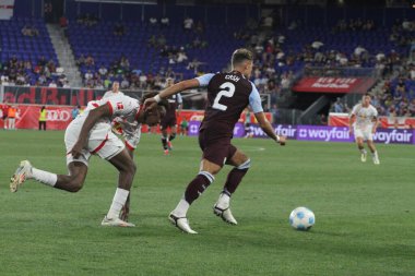 Red Bull Leipzig, Aston Villa Friendly 'e karşı. 31 Temmuz 2024, Harrison, New Jersey, ABD: Quediaogo ile Aston Villa münakaşa topu (# 20)) 