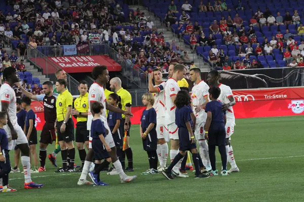 Red Bull Leipzig, Aston Villa Friendly 'e karşı. 31 Temmuz 2024, Harrison, New Jersey: Red Bull Leipzig ile Aston Villa arasında 31 Temmuz Çarşamba günü Harrison, New Jersey 'deki Red Bull Arena' da oynanan dostça futbol maçı.