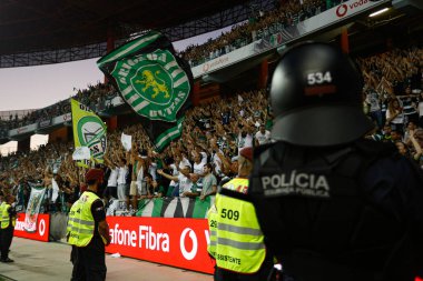 Aveiro (PT) Portekiz 08 / 03 / 2024 - Aveiro Municipal Stadyumu 'nda düzenlenen Candido de Oliveira Supertaca finali için geçerli olan Sporting x Porto arasında oynanan karşılaşmada taraftarlar