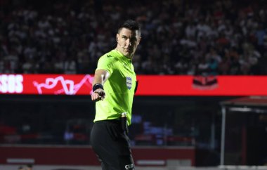 Sao Paulo (SP), Brezilya 03 / 08 / 2024 Hakem Leandro Vuaden, Sao Paulo ve Flamengo arasında oynanan maçta, A serisinin 21.