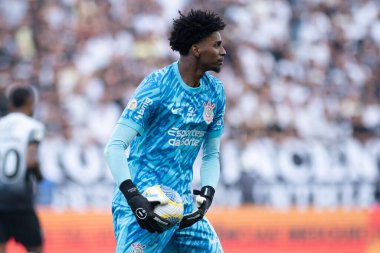 Sao Paulo (SP), Brezilya 08 / 04 / 2024 - Korintliler ve Juventude arasında oynanan ve 2024 Brezilya Şampiyonası 'nın 21. turu için geçerli olan maçta kaleci Hugo Souza, 4 Ağustos 2024 Pazar günü öğleden sonra