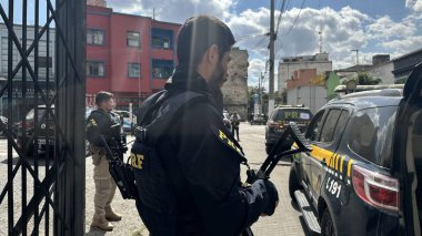 SAO PAULO (SP), Brezilya 08 / 07 / 2024 Devlet Hükümeti ve Kamu Bakanlığı işbirliğiyle 1200 polis memuru ve Cracolandia 'daki organize suçla mücadele için 200 arama emri çıkarıldı