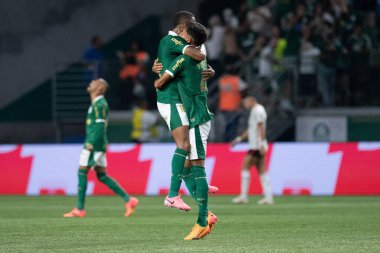Sao Paulo (SP), Brezilya 07 / 08 / 2024 - Oyuncu Vitor Reis, Copa do Brasil 2024 'ün ikinci ayağı için geçerli olan Palmeiras ve Flamengo arasındaki maçta golünü kutluyor
