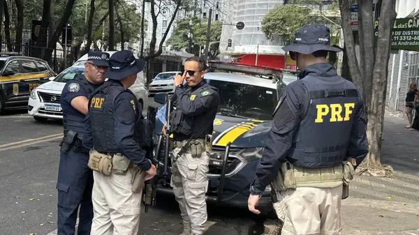 stock image SAO PAULO (SP), Brazil 08/07/2024  Operation in conjunction with the State Government and Public Ministry mobilized 1,200 Police officers and 200 search warrants to combat organized crime in Cracolandia