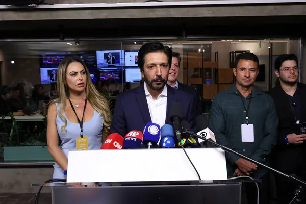 stock image Sao Paulo (SP), Brazil  08/08/2024 The candidate for mayor of the capital of Sao Paulo, Ricardo Nunes (MDB), arrives at the Band Debate, the debate will be mediated by journalist Eduardo Oinegue 