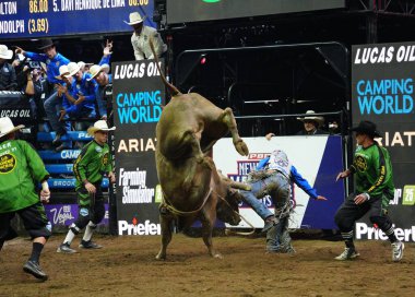 PBR (Profesyonel Boğa Binicileri) Kampçı Dünya Takım Serisi, Brooklyn, New York. 09 Ağustos 2024, Barclay Center, Brooklyn, New York, ABD: PBR Dünya Kamp Takımı 'nın ana standının açılış gecesinde, New York Mavericks 