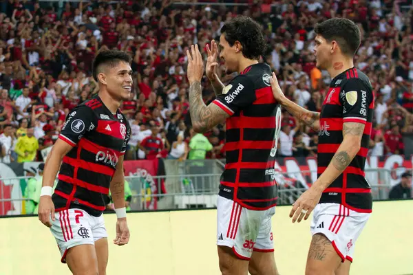  Rio de Janeiro (RJ), Brezilya 08 / 15 / 2024 - Oyuncu Luiz Araujo, Flamengo ve Bolivar arasında oynanan ve 2024 Copa Libertadores da America 'nın 16.