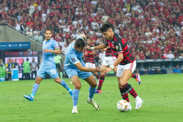 Rio de Janeiro (RJ), Brezilya 08 / 15 / 2024 - Oyuncu Arrascaeta, Flamengo ve Bolivar arasında oynanan maçta, Mario Filho Stadyumu 'nda düzenlenen 2024 Copa Libertadores da America' nın 16. 