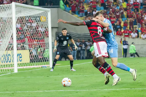 Rio de Janeiro (RJ), Brezilya 08 / 15 / 2024 - Oyuncu Arrascaeta, Flamengo ve Bolivar arasında oynanan maçta, Mario Filho Stadyumu 'nda düzenlenen 2024 Copa Libertadores da America' nın 16. 