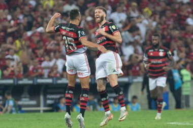 Rio de Janeiro (RJ), Brezilya 08 / 15 / 2024 - Oyuncu Leo Pereira, Flamengo ve Bolivar arasında oynanan ve 2024 Copa Libertadores da America 'nın 16.