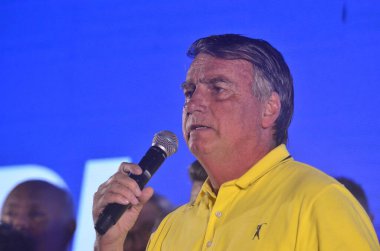 NATAL (RN), Brezilya 08 / 15 / 2024 - Eski başkan Jair Messias Bolsonaro, siyasi gündemini tamamlamak üzere Natal şehrine geldi. Eski başkan güne 96 FM 'de bir röportajla başladı ve etkinliklere katıldı. 