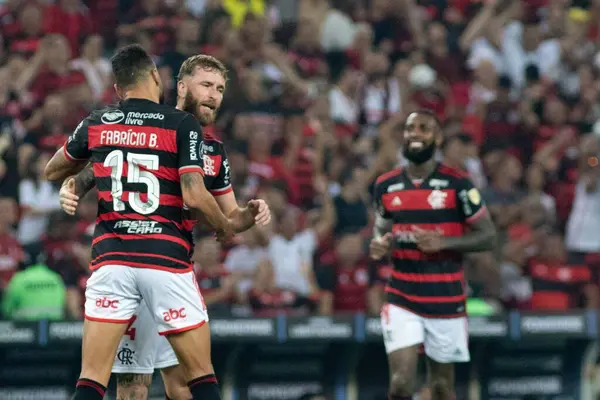 stock image Rio de Janeiro (RJ), Brazil 08/15/2024 - Player Leo Pereira celebrates his goal, during the match between Flamengo and Bolivar, valid for the round of 16 of the 2024 Copa Libertadores da America