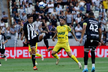 Fortaleza (CE), Brazil 08 / 17 / 2024 - Ceara (CE) ve Mirassol (SP) arasında oynanan karşılaşmada, 2024 Brezilya Şampiyonası Serie B turu için geçerli olan oyuncular Lucas ve Dellatorre