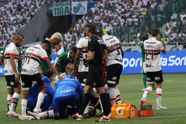 Sao Paulo (SP), 08 / 18 / 2024 - Patryck Lanza, Palmeiras ve Sao Paulo arasında oynanan maçta yaralandı.