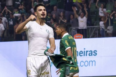 Sao Paulo (SP), Brezilya 08 / 18 / 2024 - Player Lopez Brezilya Şampiyonası 'nın 23. turunda geçerli olan Palmeiras ve Sao Paulo arasındaki maçta ikinci golünü attı ve kutladı.