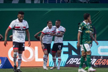 Sao Paulo (SP), Brezilya 08 / 18 / 2024 - Luciano, Brezilya Şampiyonası 'nın 23. turunda geçerli olan Palmeiras ve Sao Paulo arasındaki maçtaki golünü kutluyor